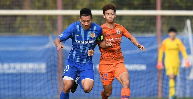 关于江苏苏宁主场大胜山东鲁能，领先积分榜领跑的信息